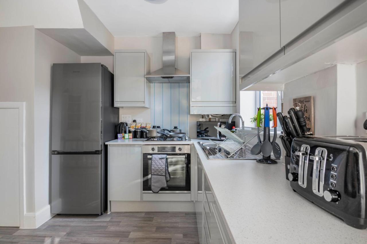 Spacious 3 Bed House, Netflix, Garden, Parking Southampton Buitenkant foto