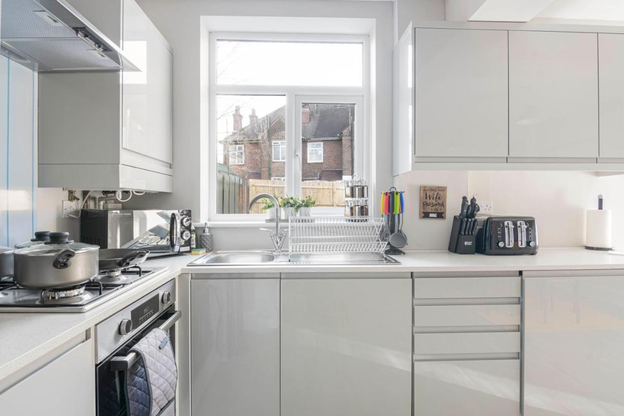 Spacious 3 Bed House, Netflix, Garden, Parking Southampton Buitenkant foto